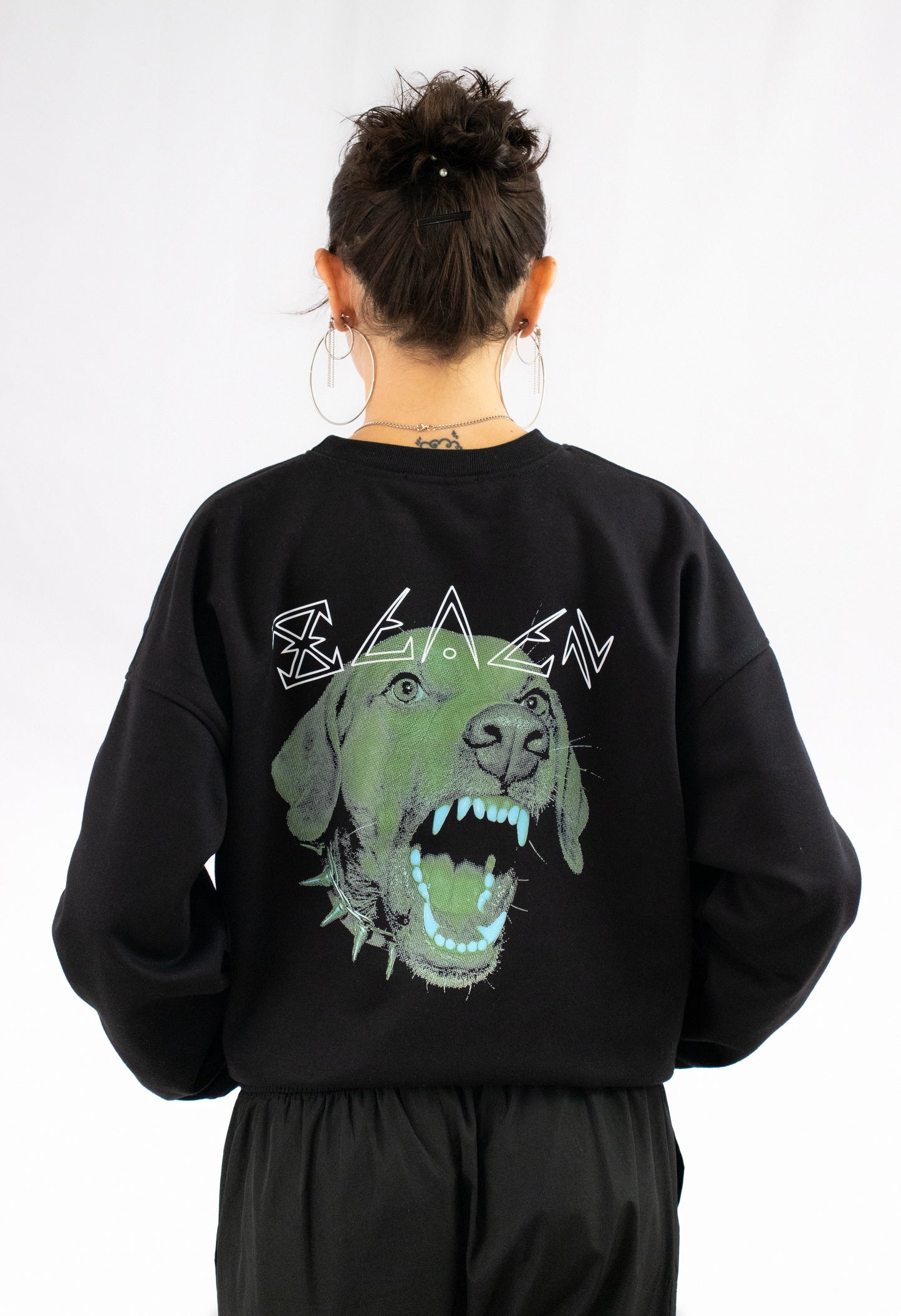 Buzo negro descapotado SABUESOS