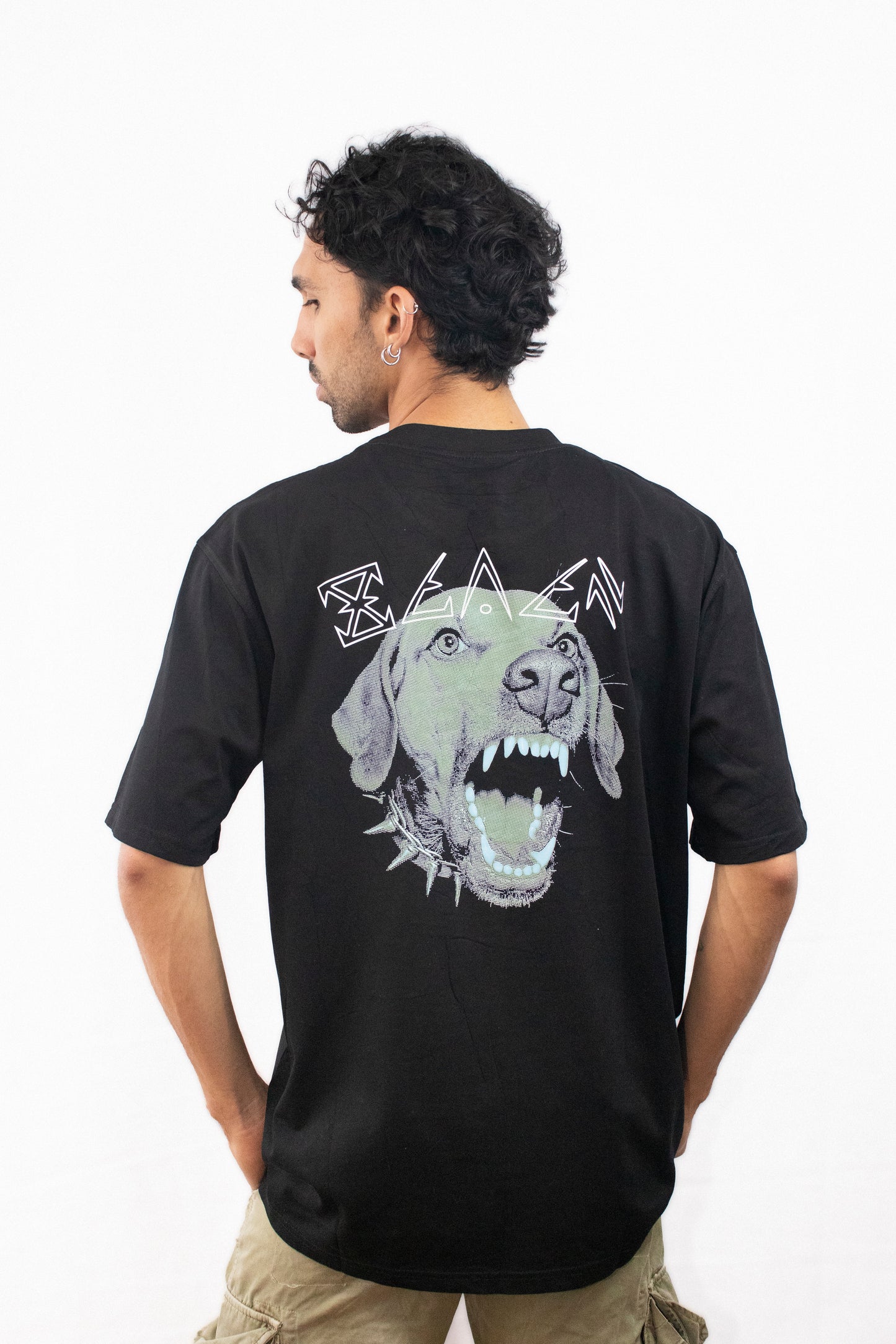 Camiseta ZEVEN oversized negra 100% algodón